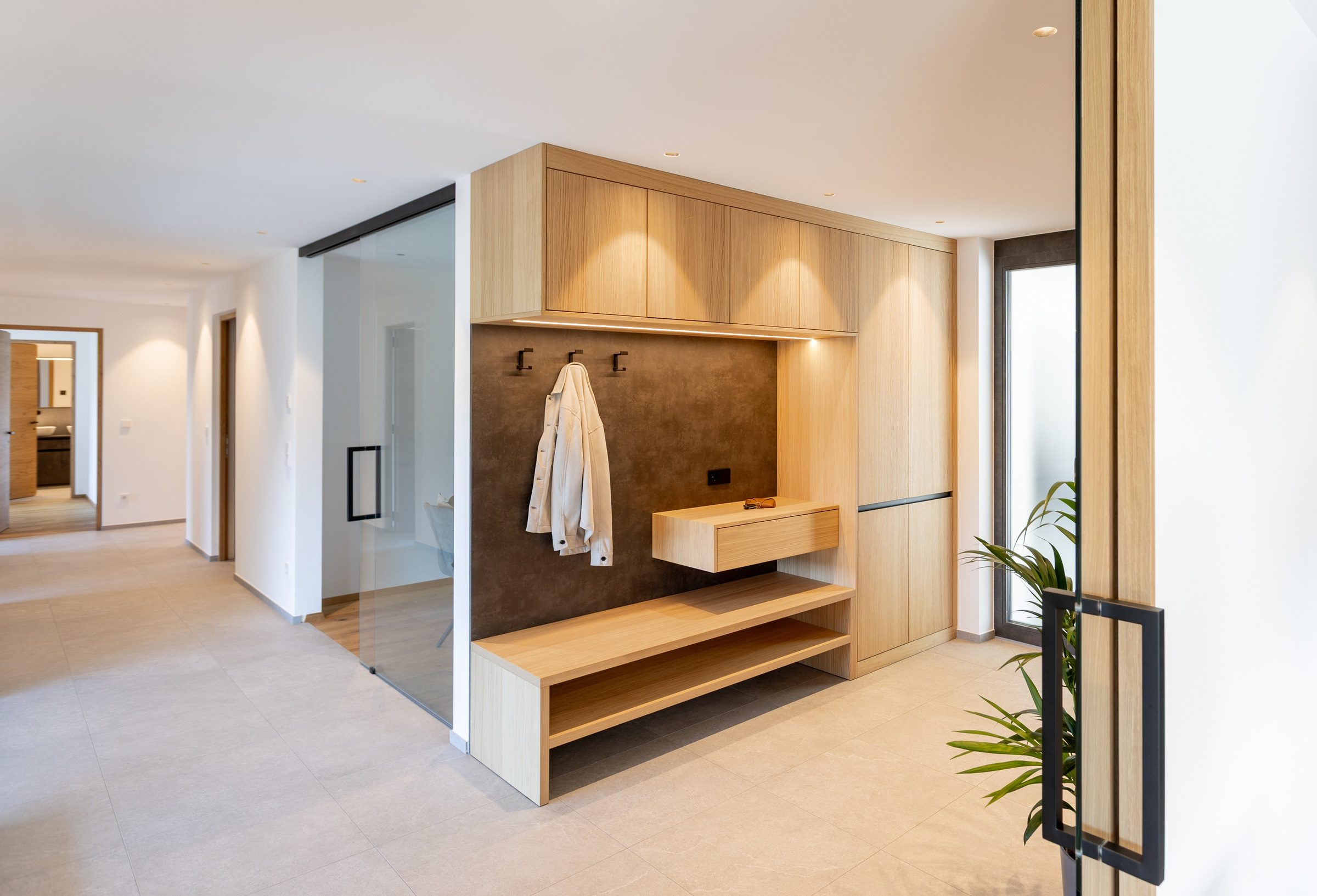 Garderobe mit Sitzbank
